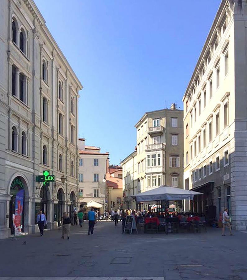 La Porta Bianca Apartment Trieste Exterior photo